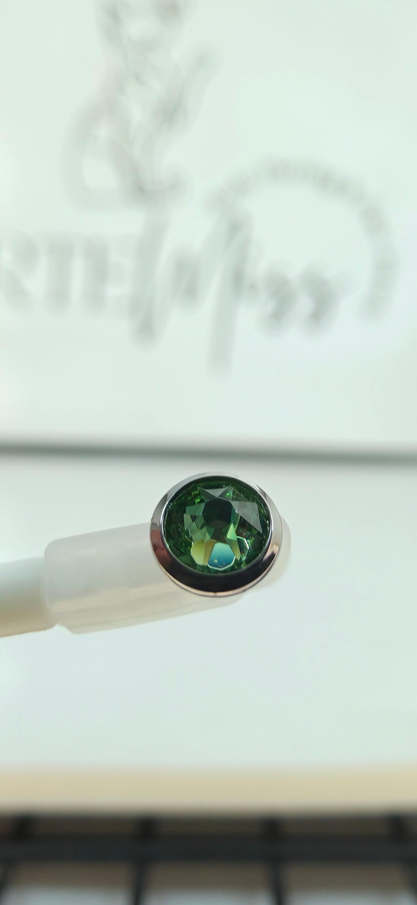Top de Titanio con zirconia varios colores