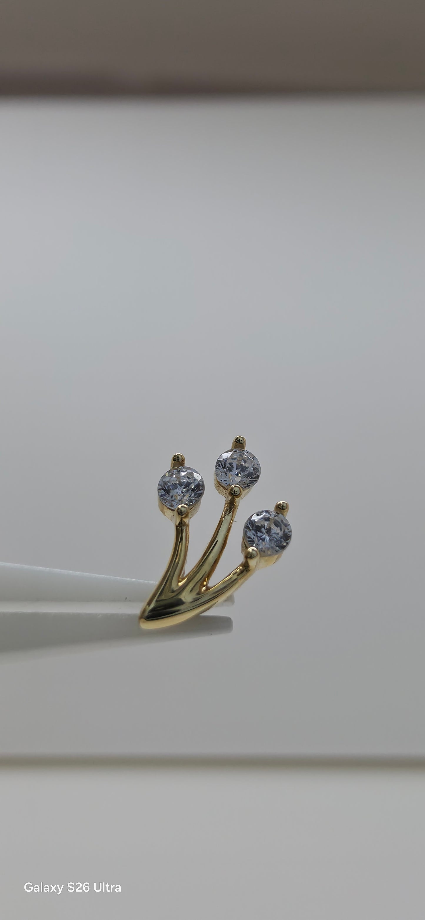 Flor triple cristal Swarovski en oro 14k