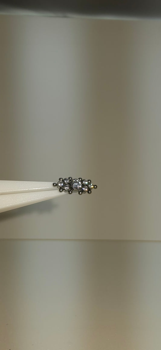 Cluster con incrustaciones de zirconia