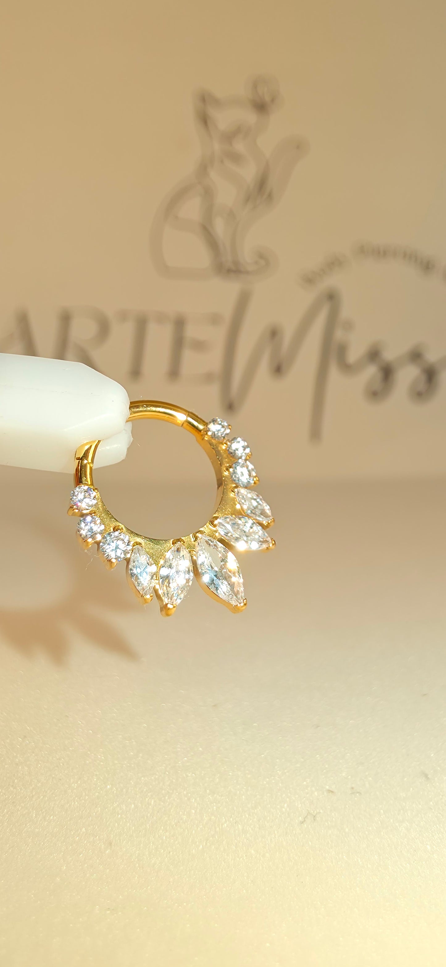 Clicker de Titanio con incrustaciones de zirconia
