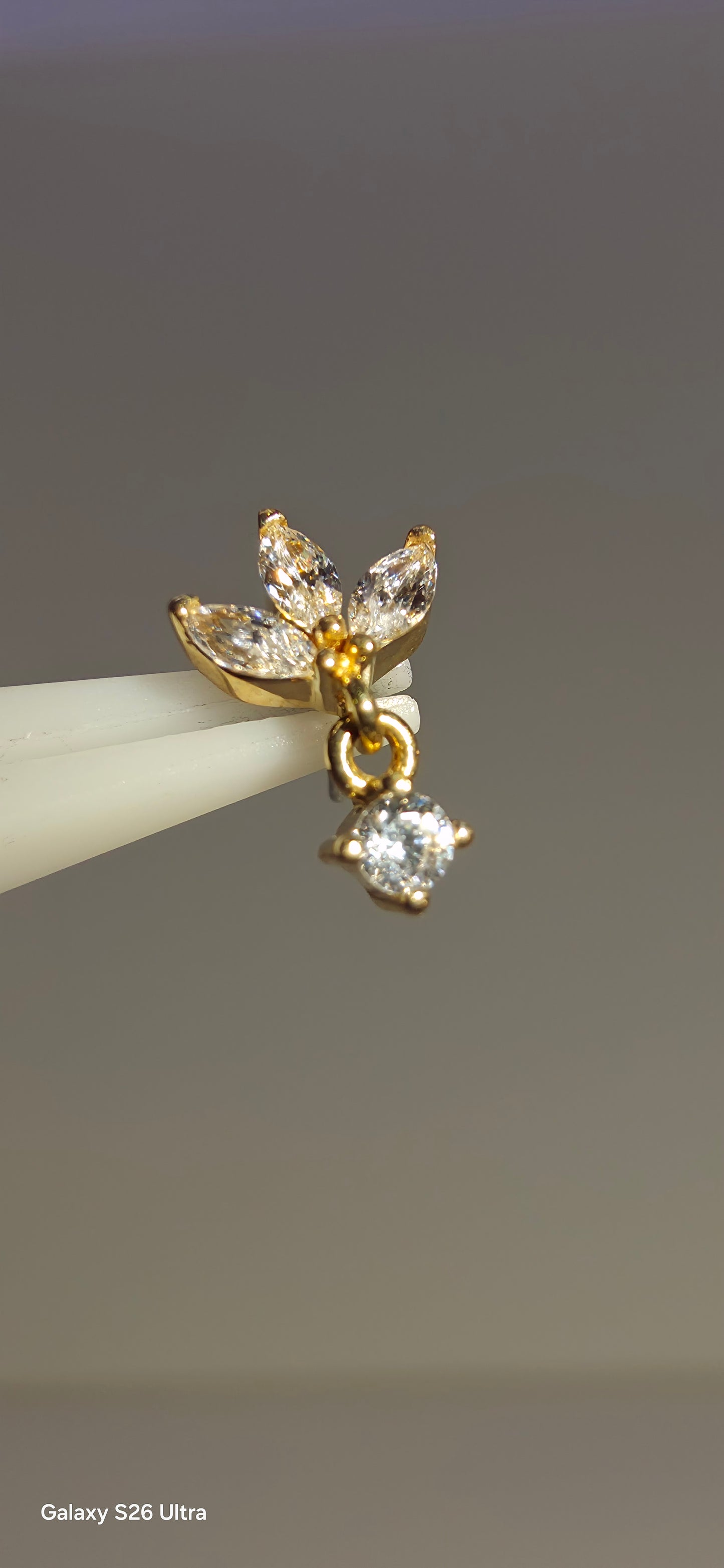 Triple marquise con colgante en oro de 14k