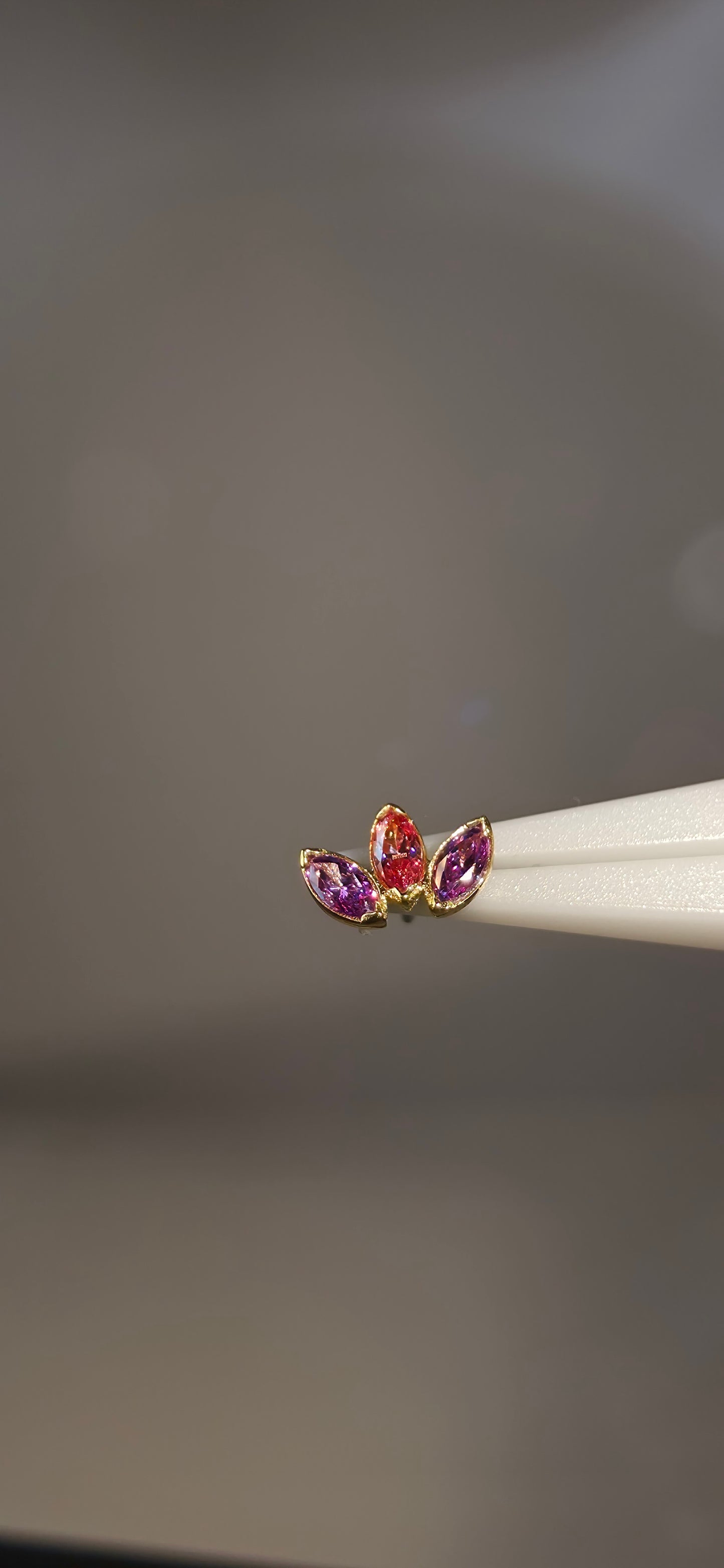 Triple marquise oro de 18k rosa y morado cristales Swarovski