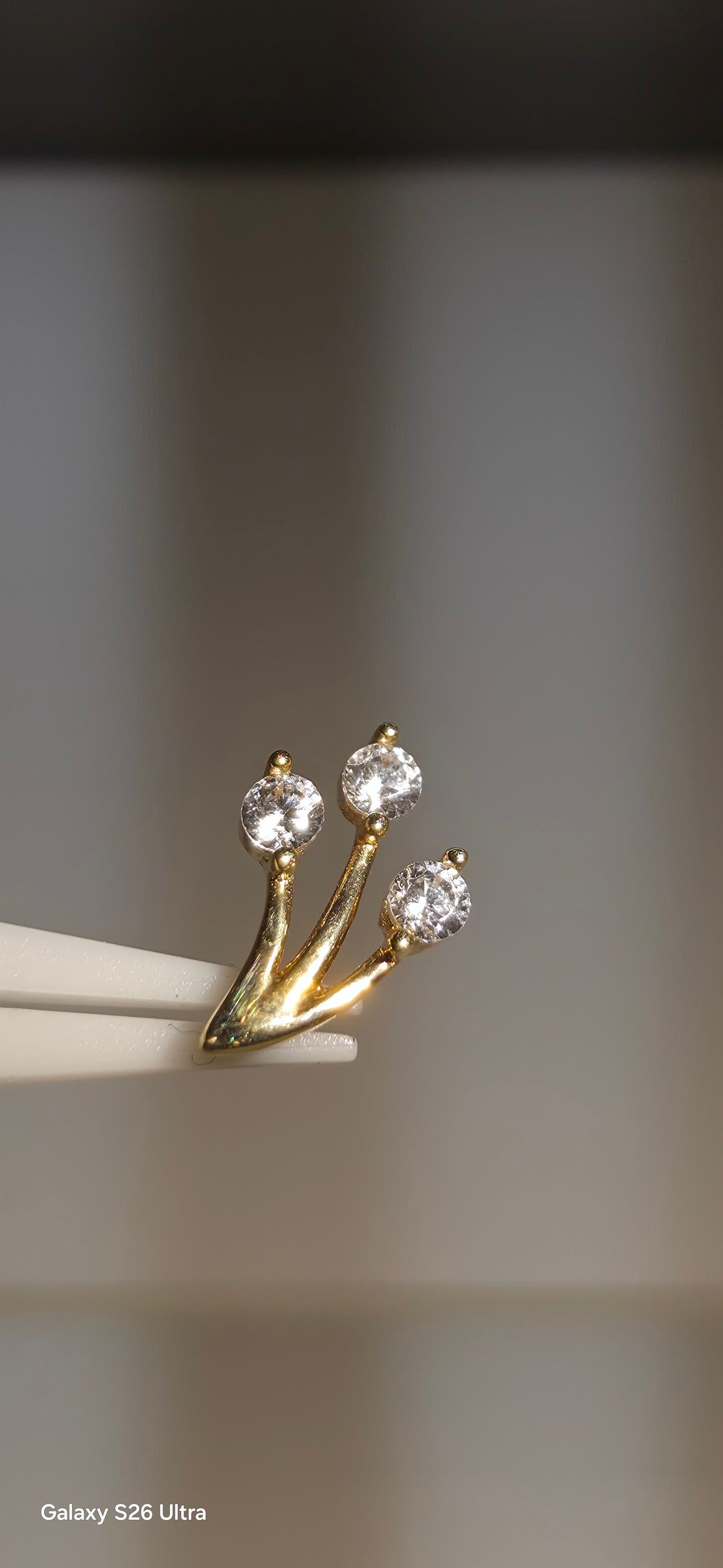 Flor triple cristal Swarovski en oro 14k