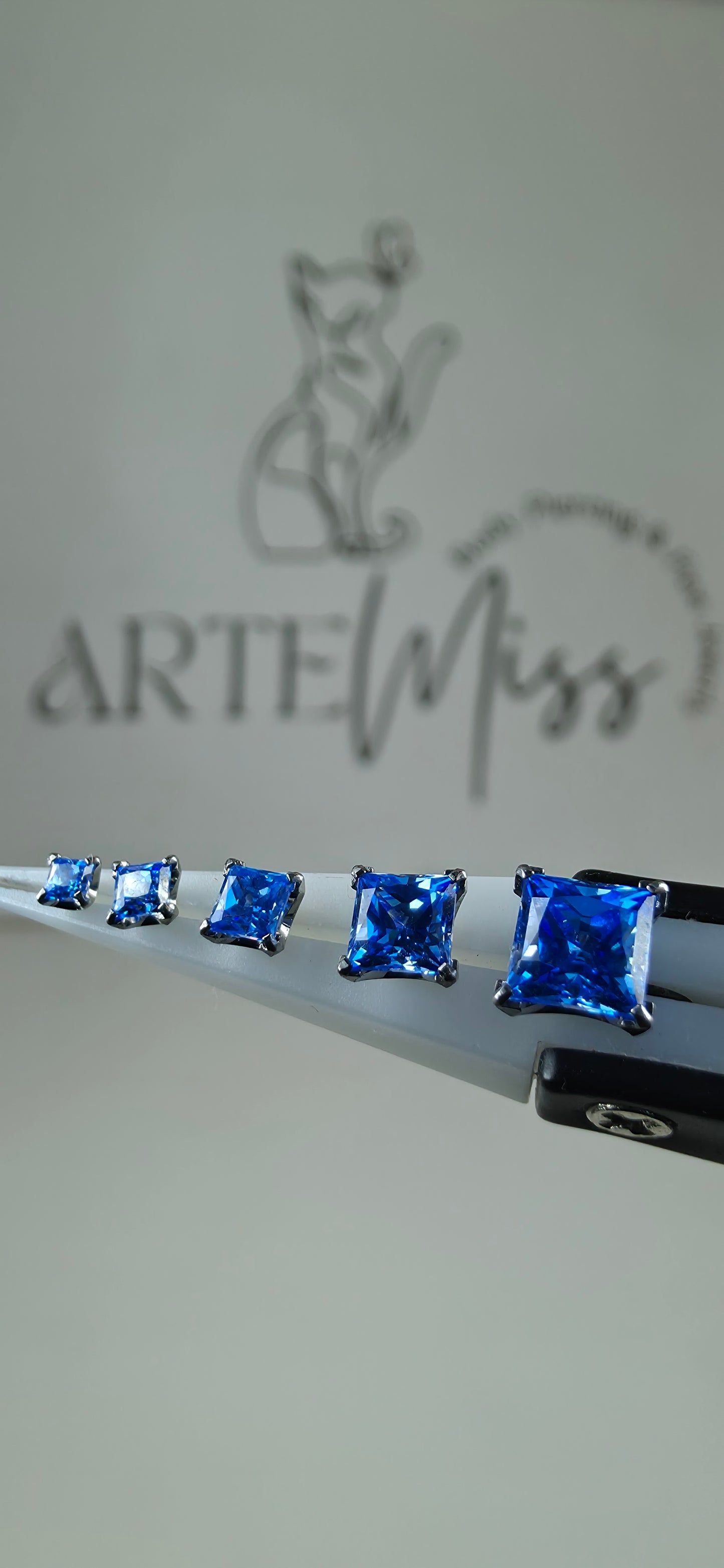 Swarovski cúbicos
