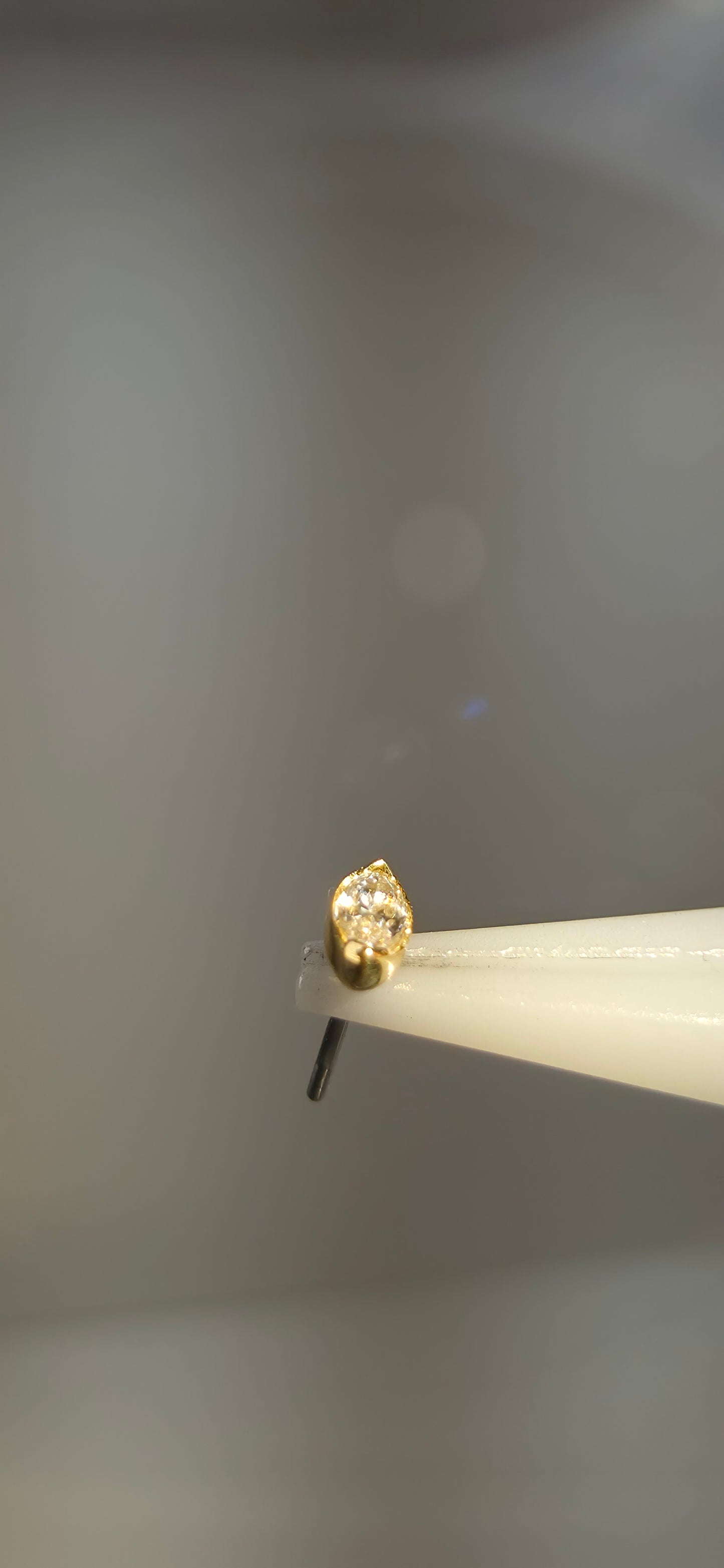 Marquise con cristales Swarovski en oro de 18k