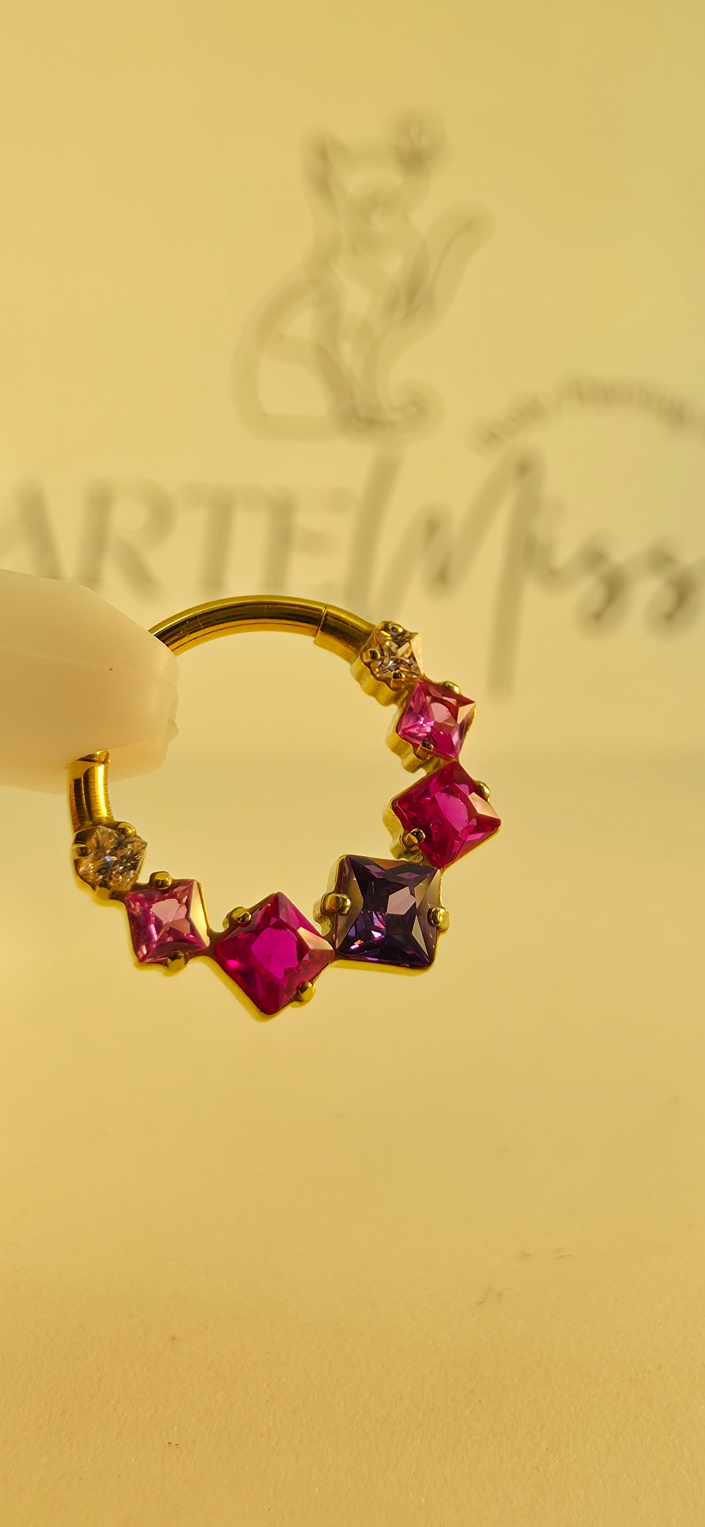 Clicker de Titanio con incrustaciones de zirconia