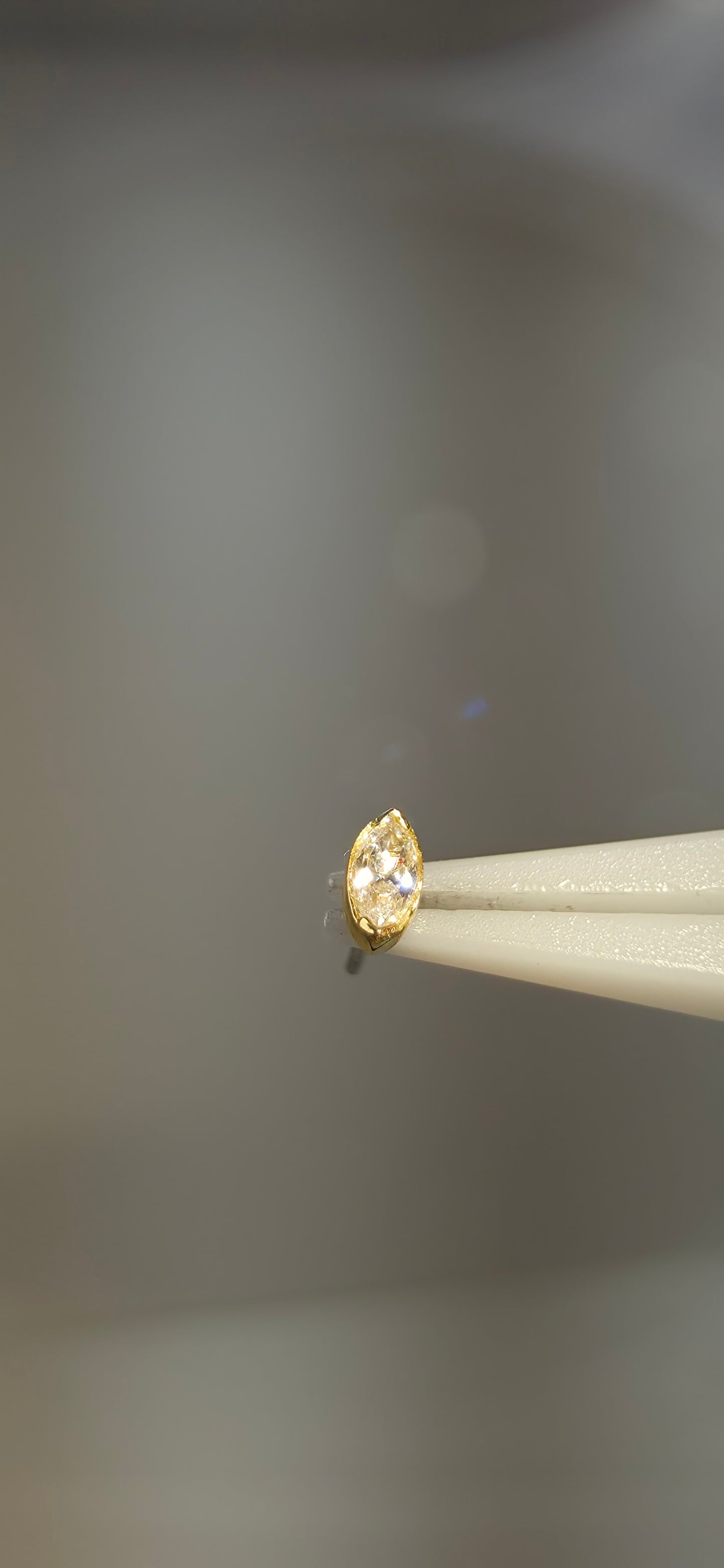 Marquise con cristales Swarovski en oro de 18k