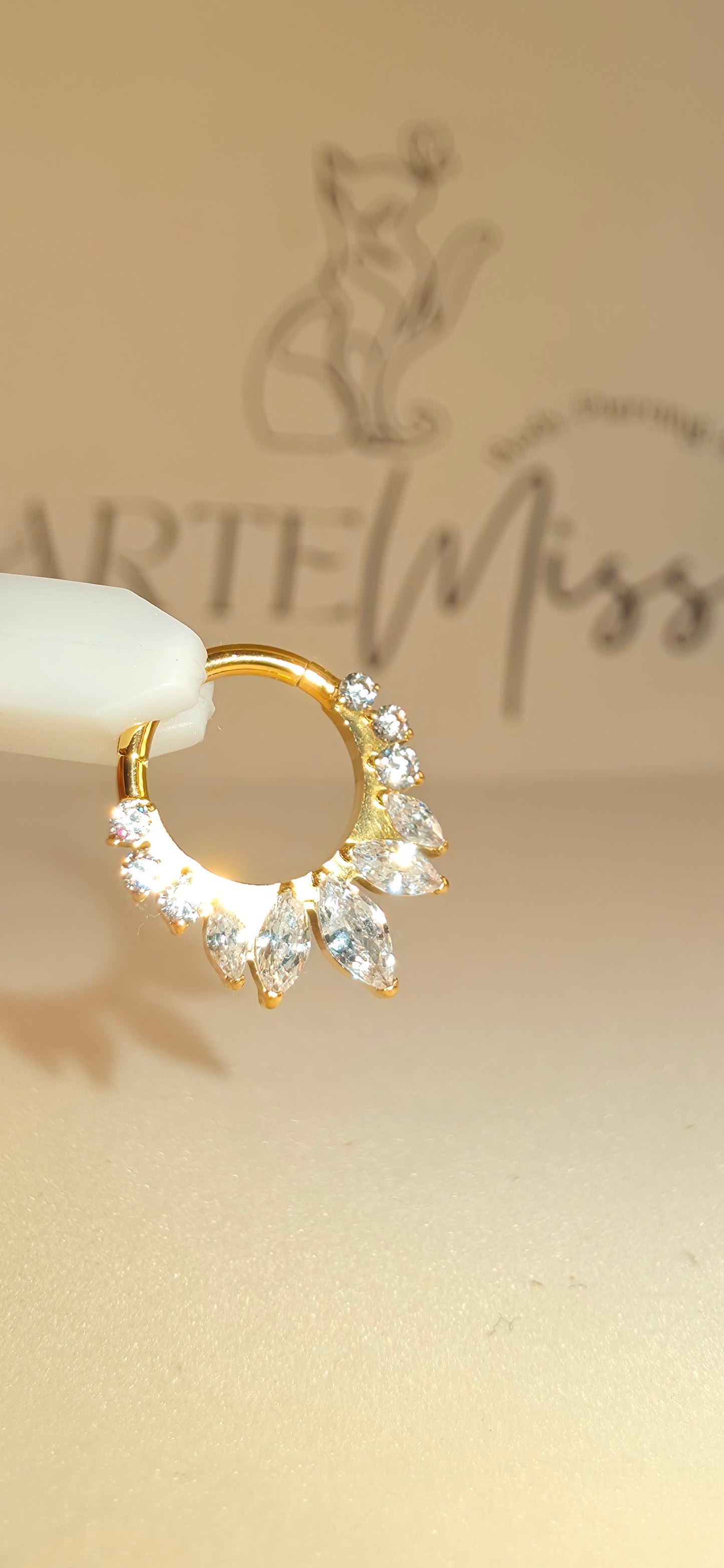 Clicker de Titanio con incrustaciones de zirconia
