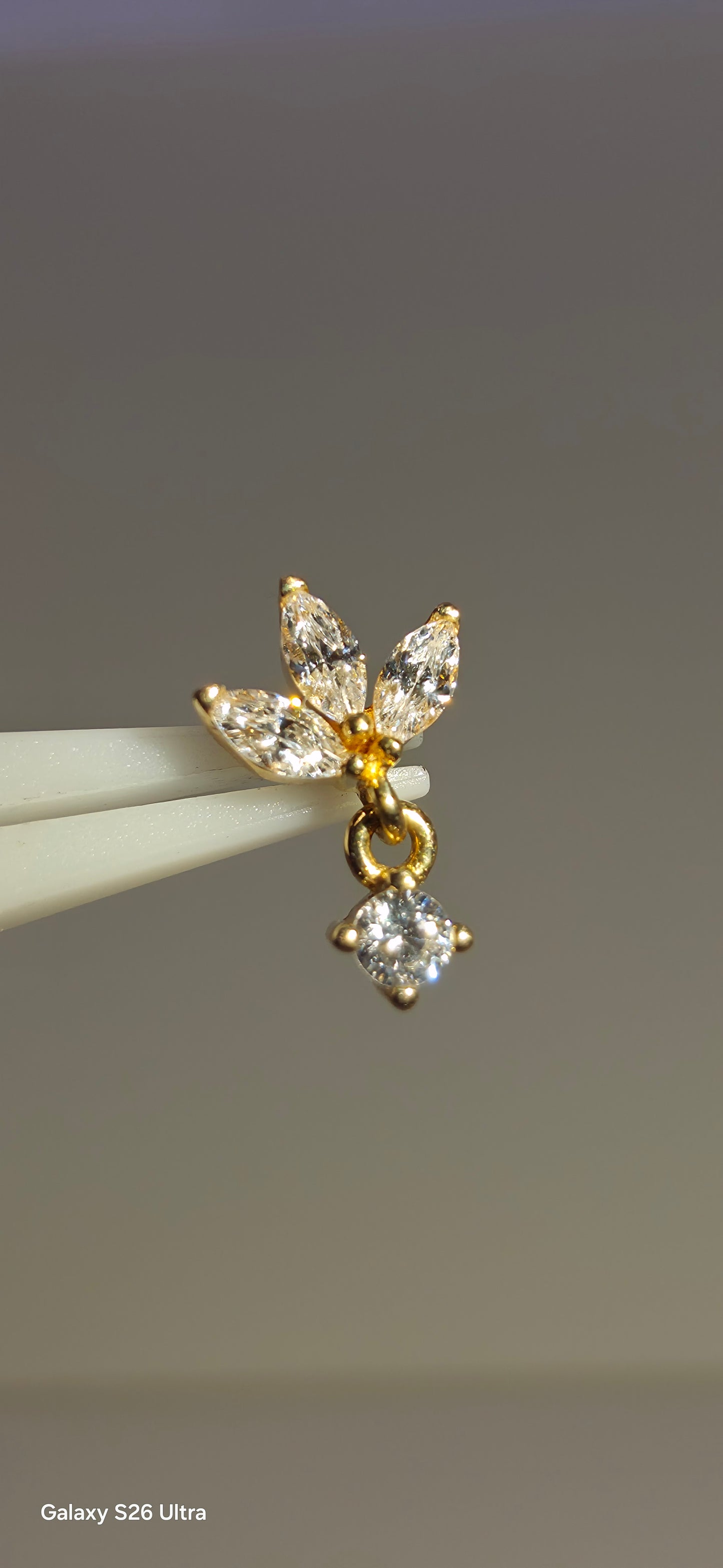 Triple marquise con colgante en oro de 14k