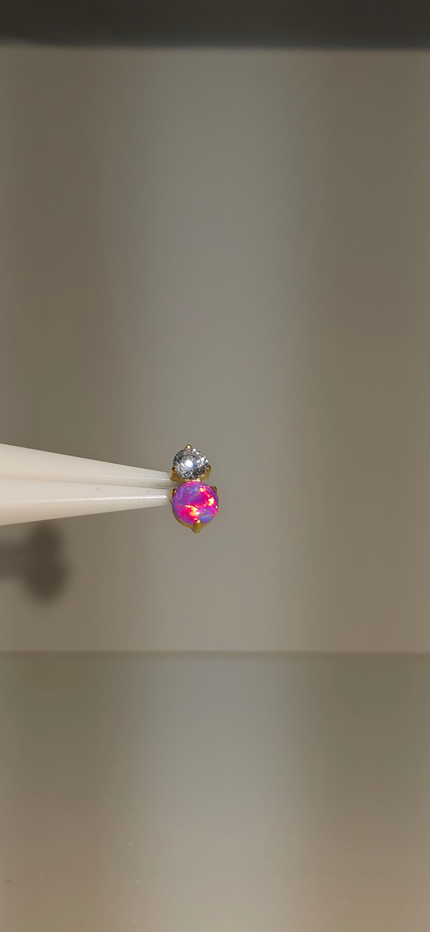 Piercing Labret Titanio ópalo y brillo