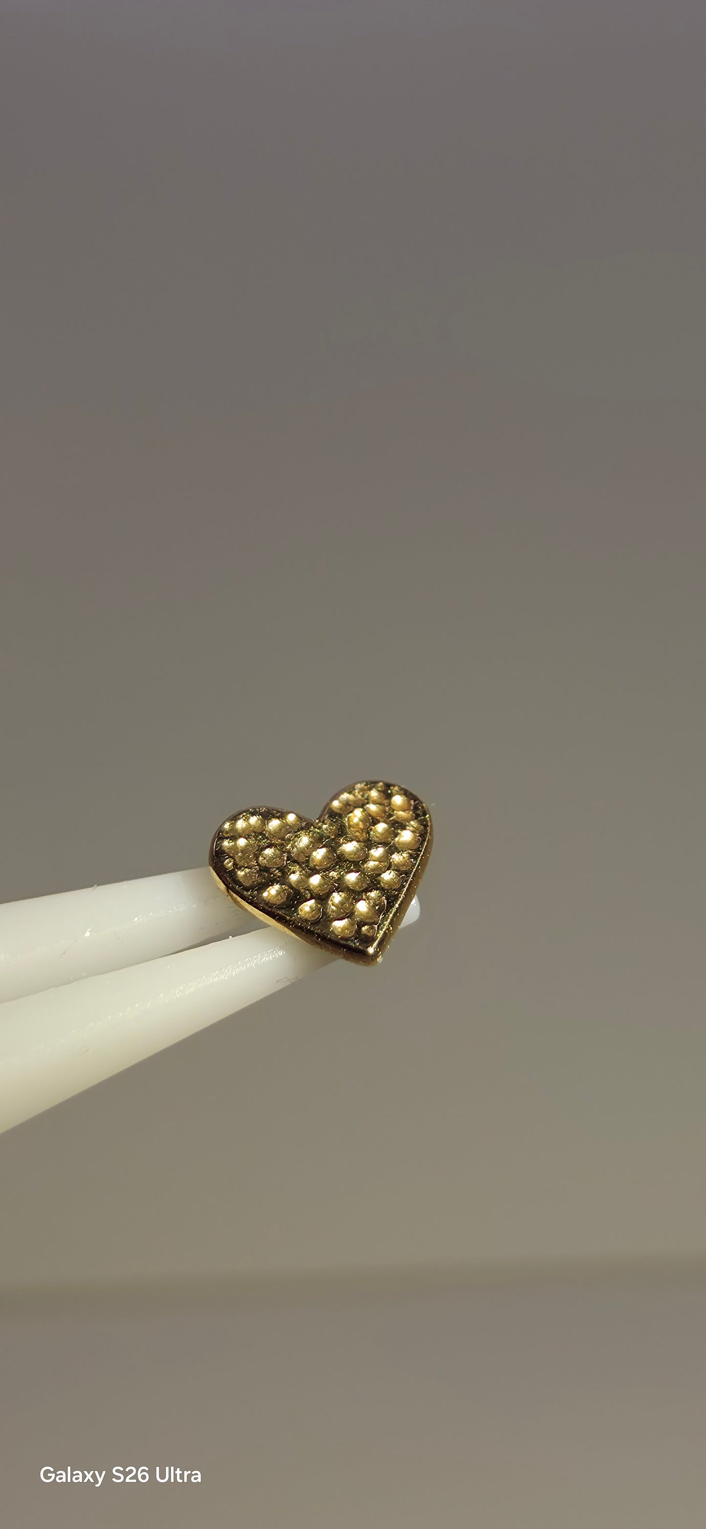 Corazon martillado en oro de 14k chico o grande