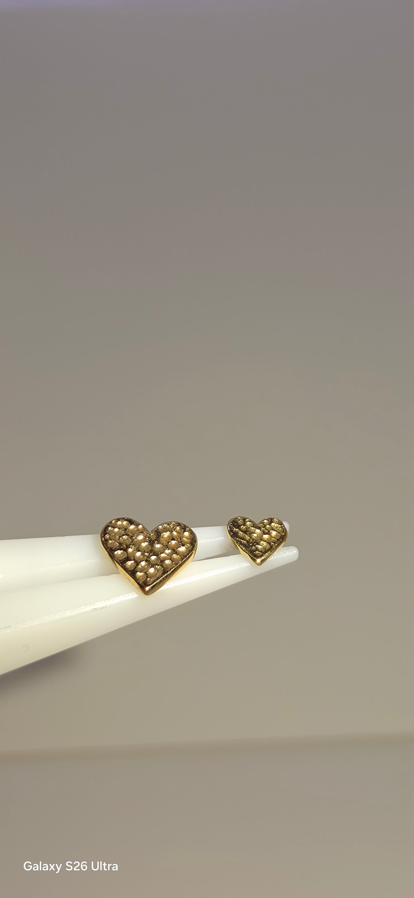 Corazon martillado en oro de 14k chico o grande