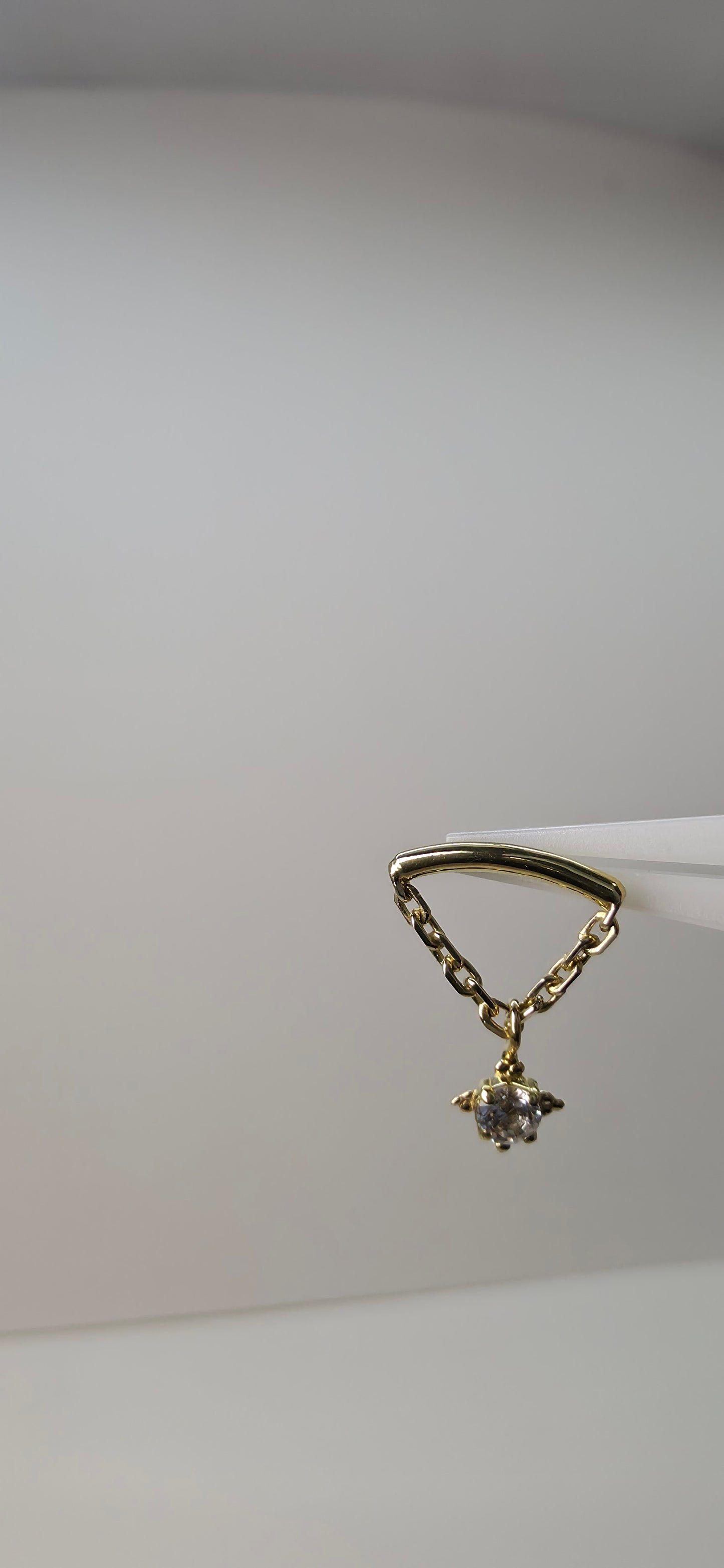 Hidden Helix en oro de 18k con cristal Swarovski