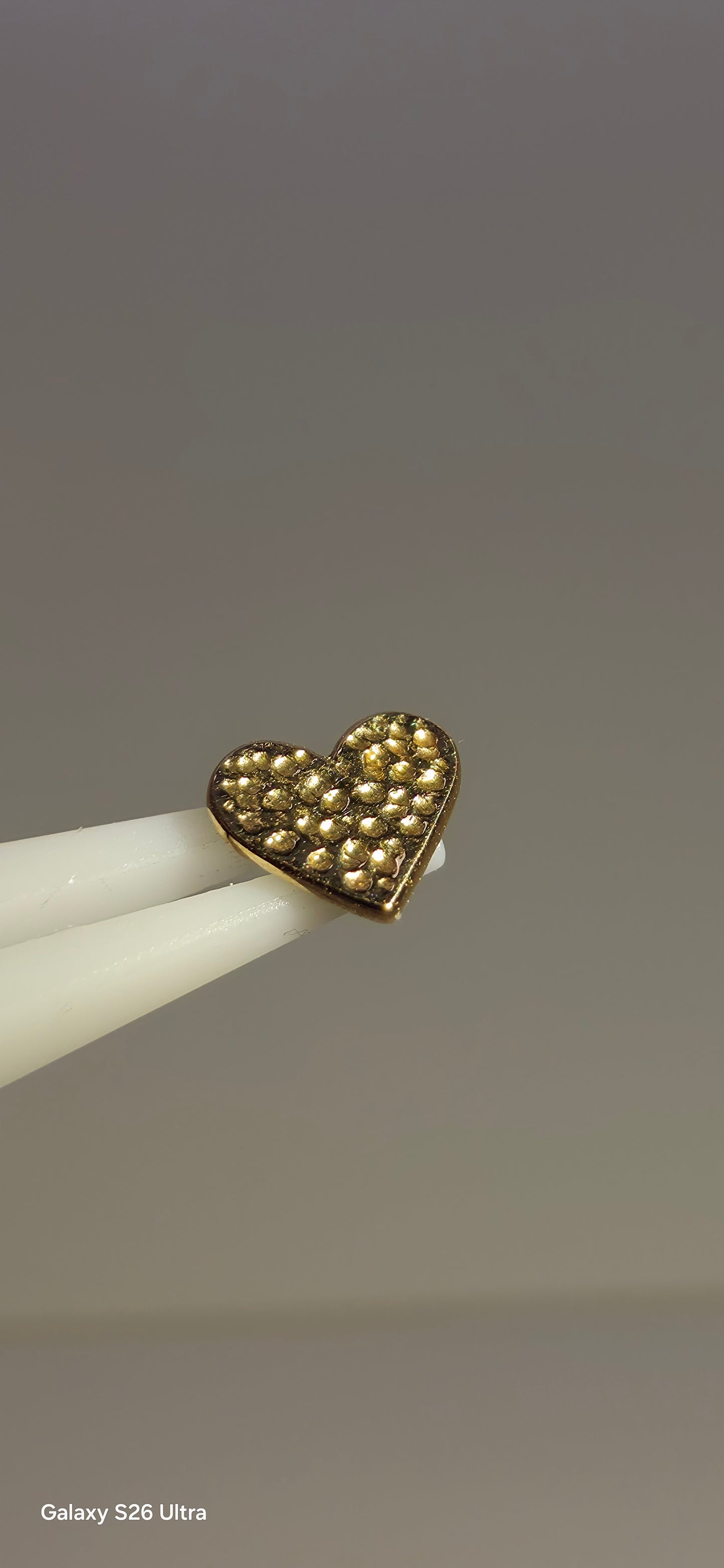 Corazon martillado en oro de 14k chico o grande