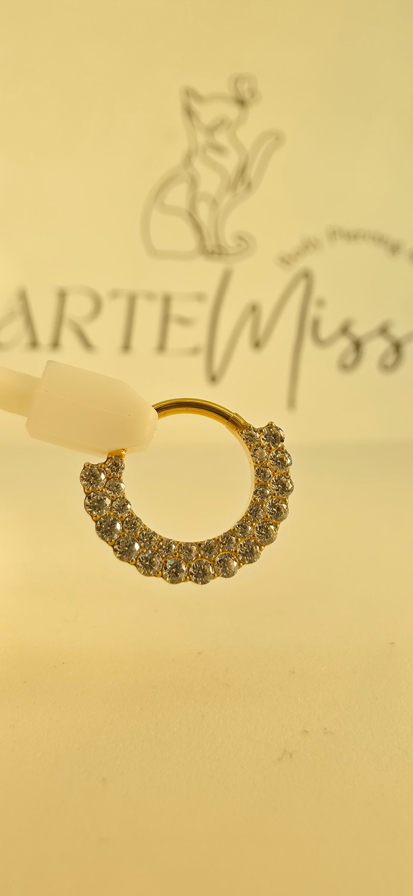 Clicker de Titanio  con incrustaciones de zirconia