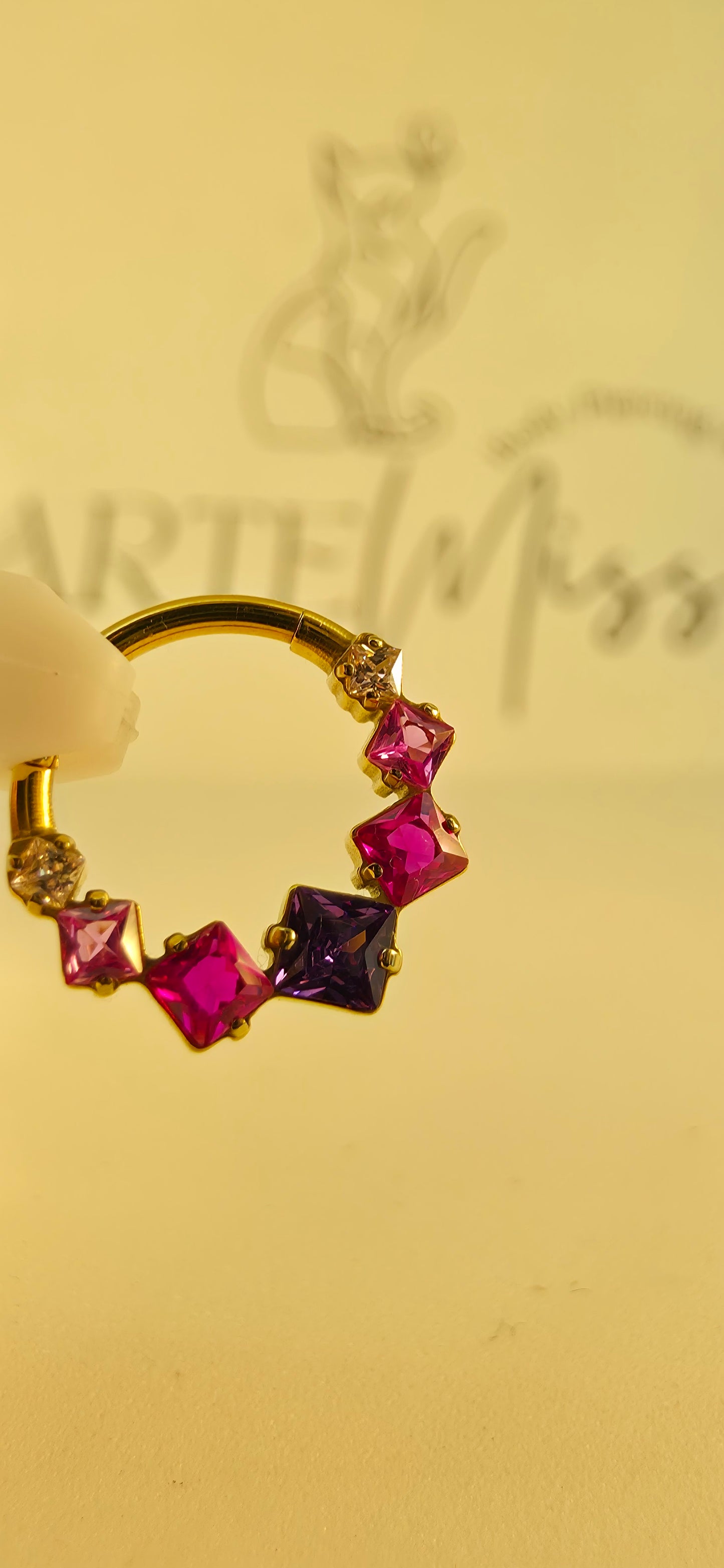 Clicker de Titanio con incrustaciones de zirconia
