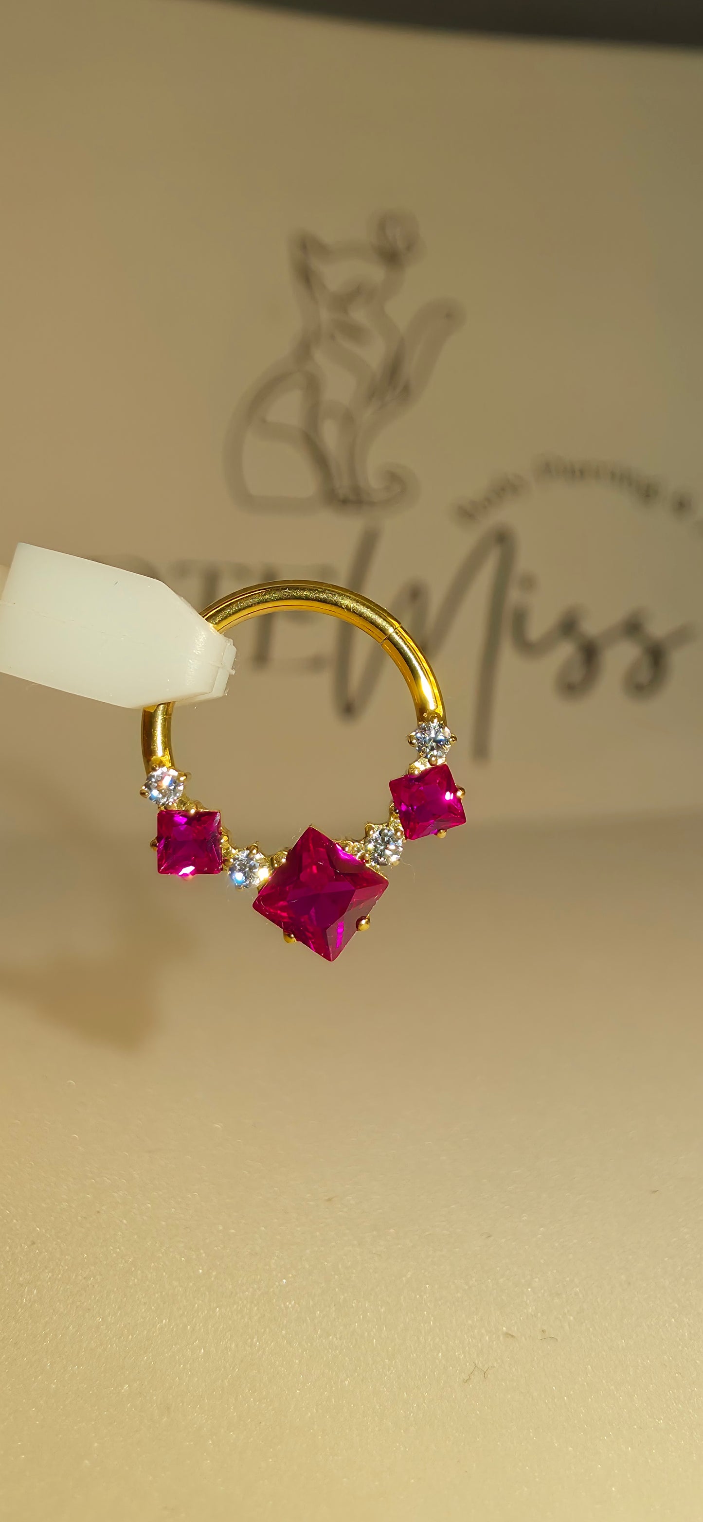 Clicker de Titanio con incrustaciones de zirconia