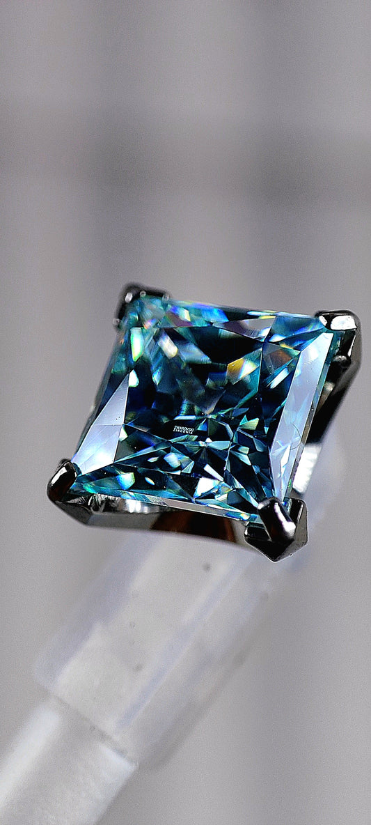 Swarovski cúbicos  de la marca NeoMetal