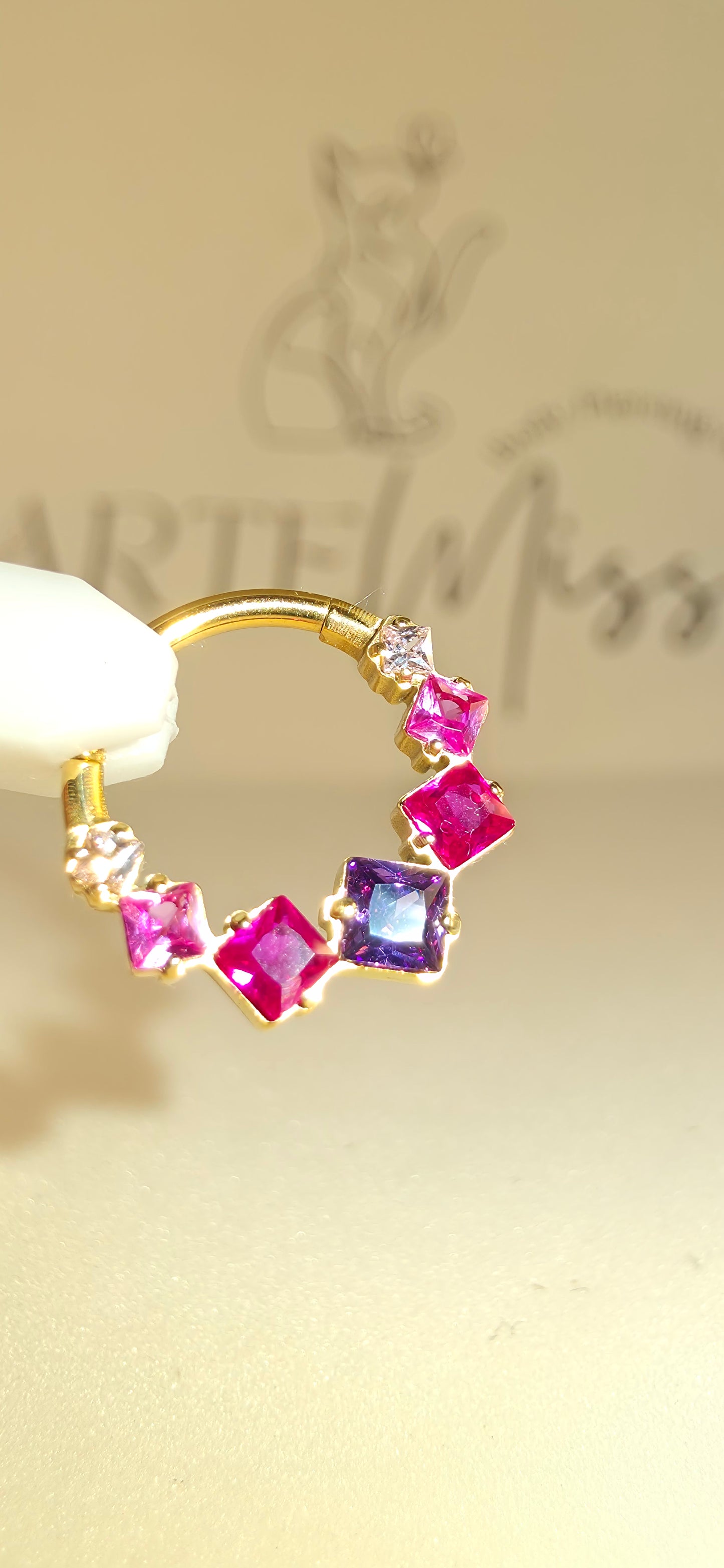 Clicker de Titanio con incrustaciones de zirconia