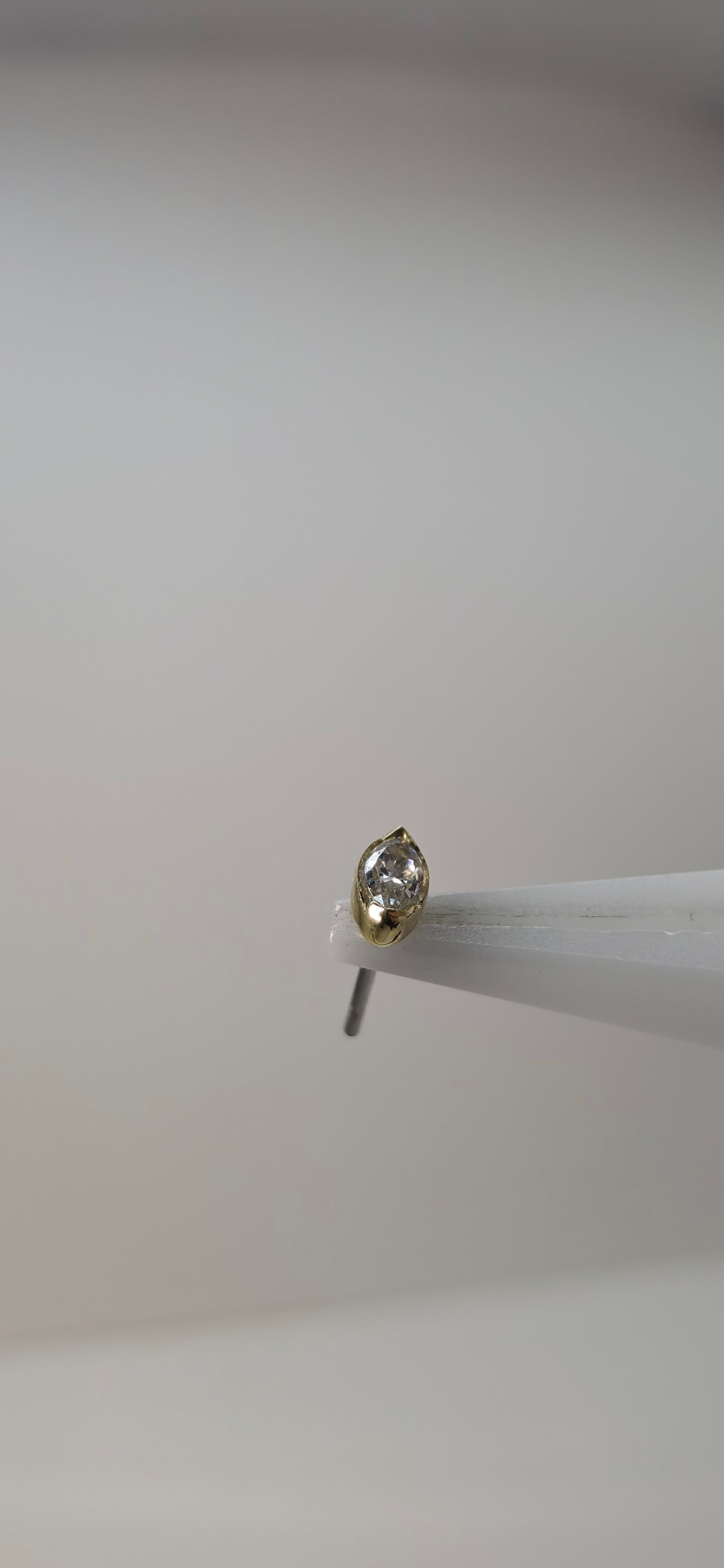 Marquise con cristales Swarovski en oro de 18k