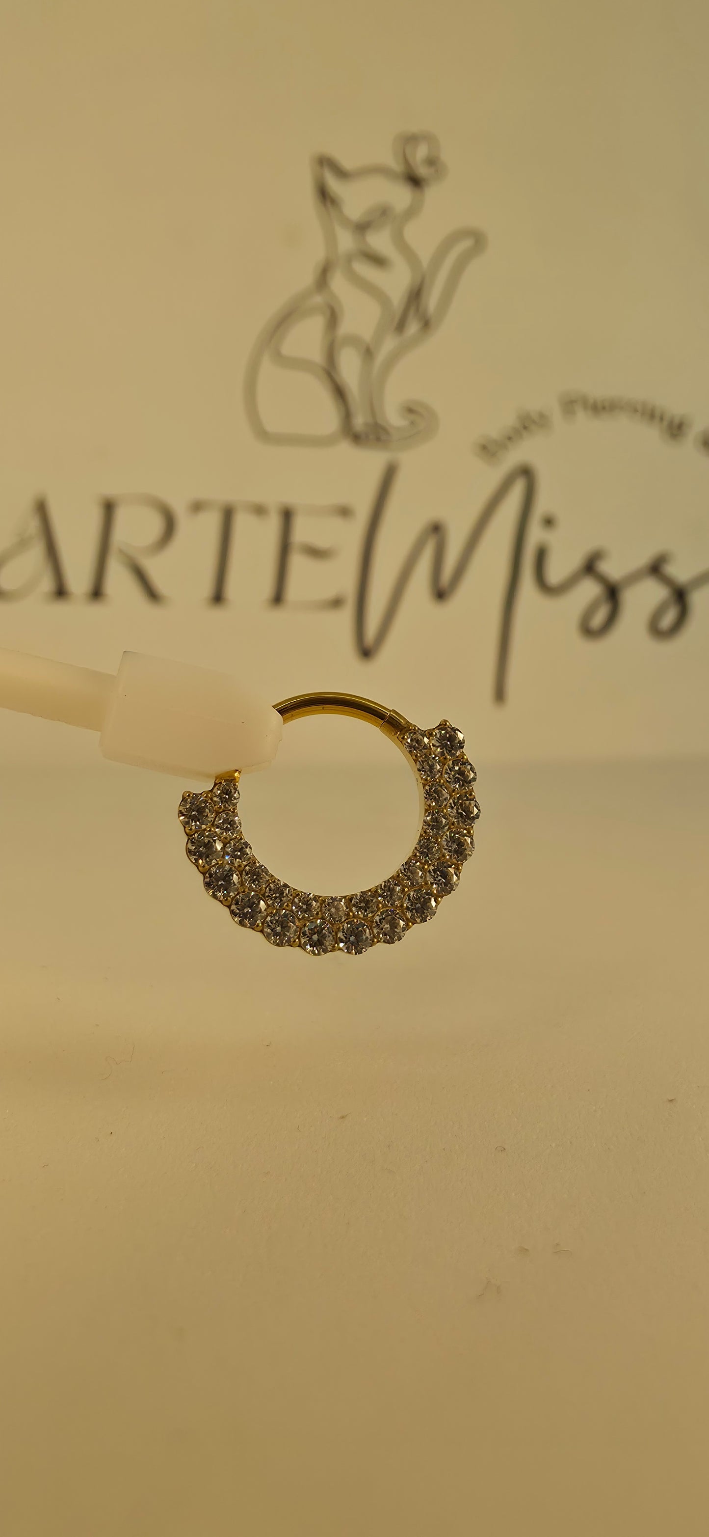 Clicker de Titanio  con incrustaciones de zirconia