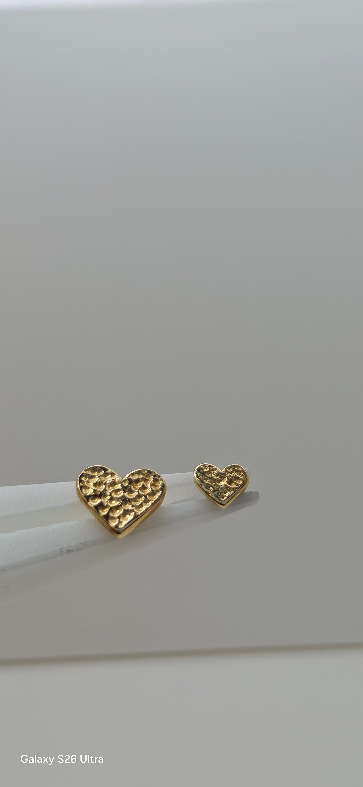 Corazon martillado en oro de 14k chico o grande