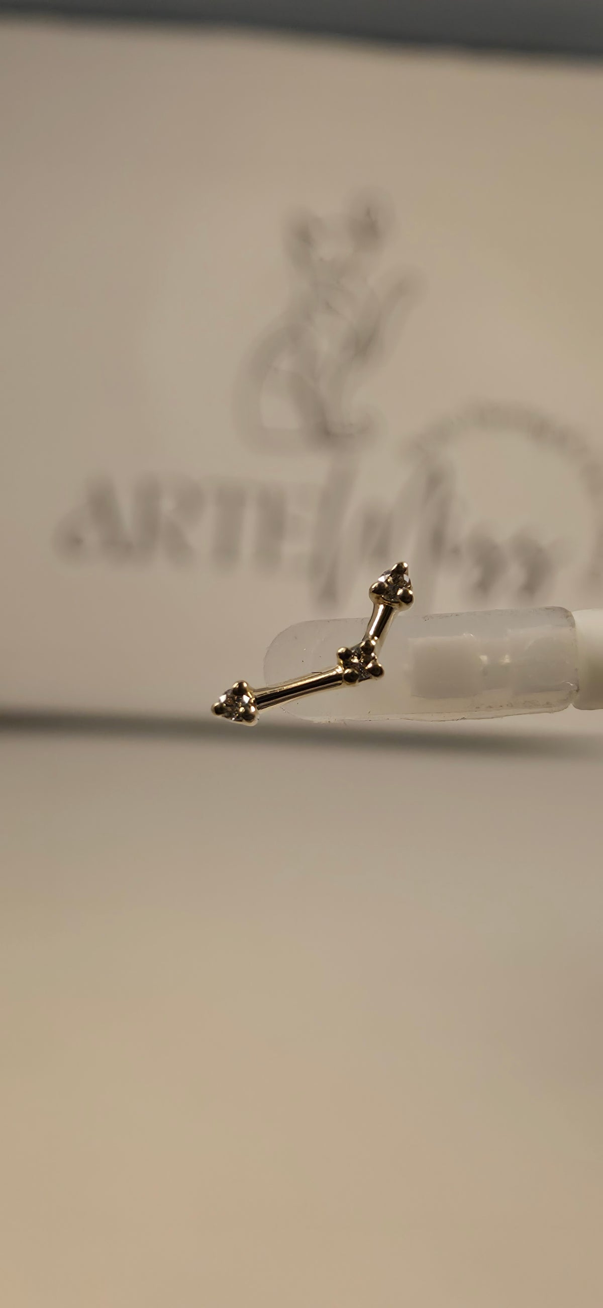 Astera 3 mini Diamantes en oro de 14k