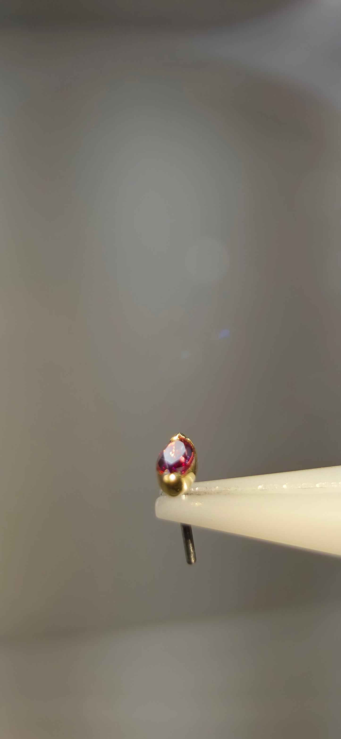 Marquise en oro de 18k con cristal Swarovski color Rosa