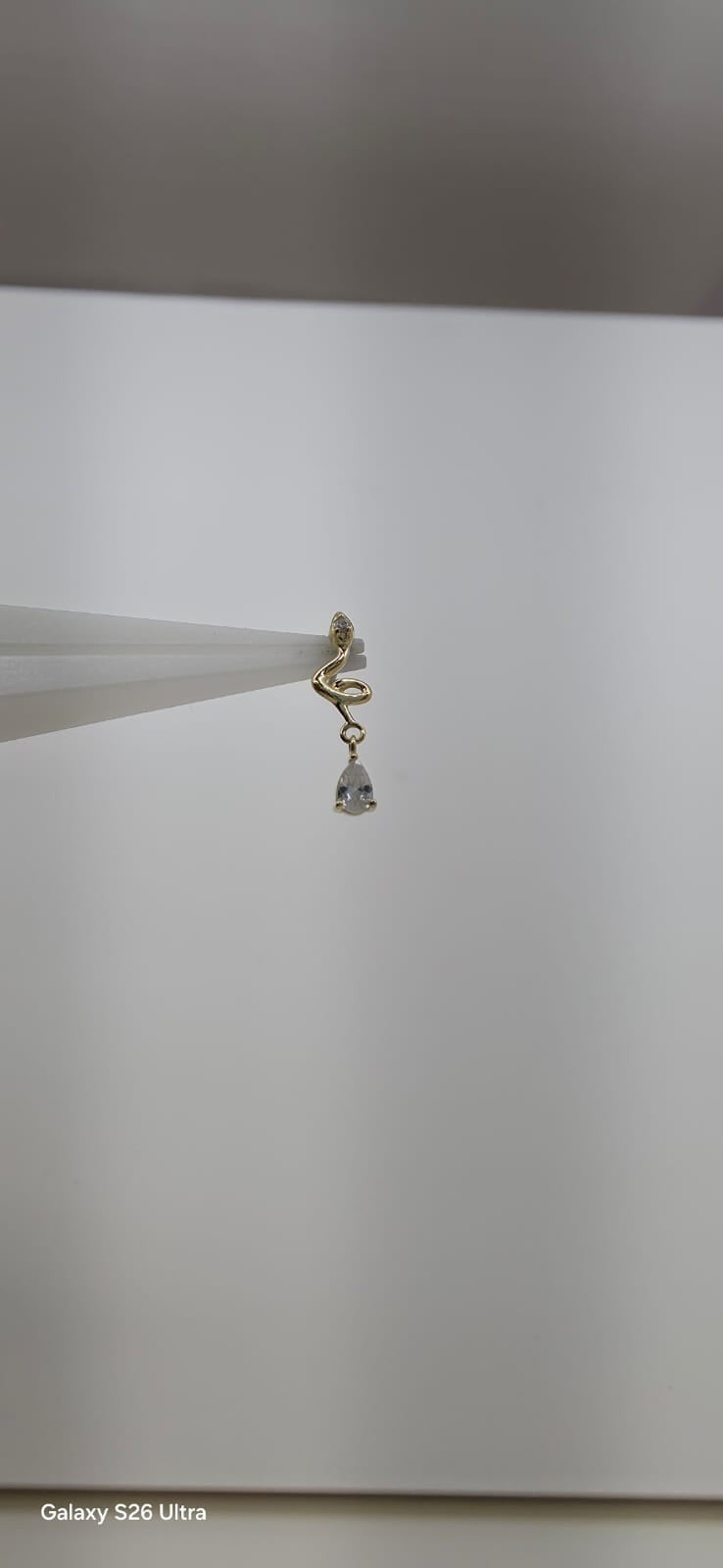 Serpiente con colgante en oro solido de 14k