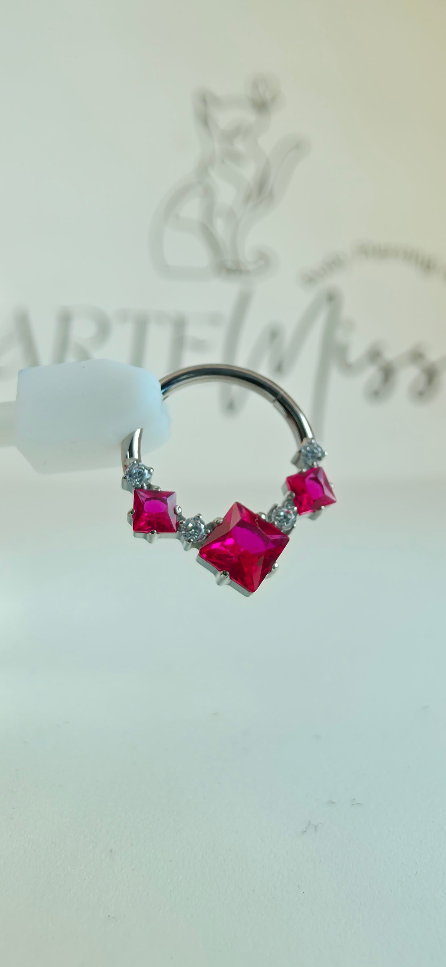 Clicker de Titanio con incrustaciones de zirconia