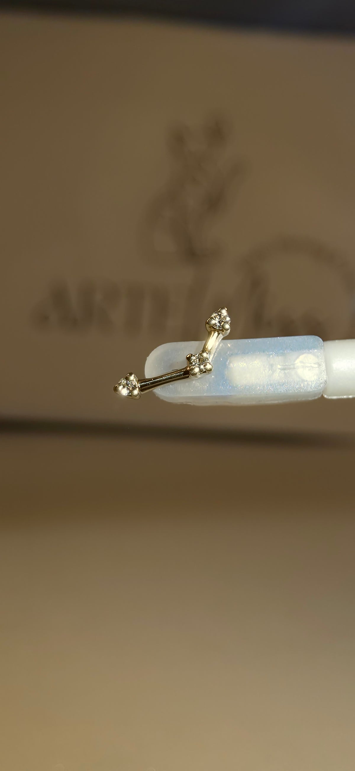 Astera 3 mini Diamantes en oro de 14k