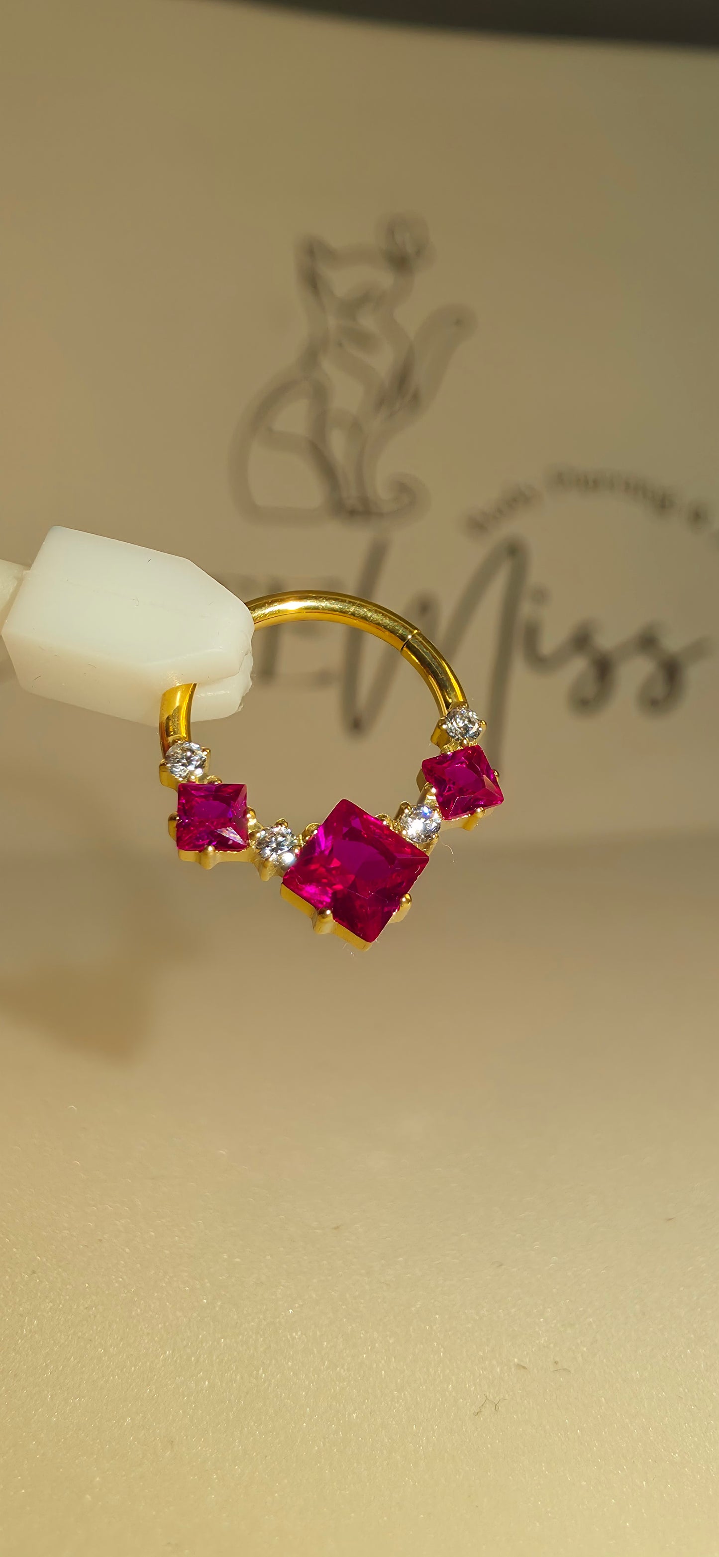 Clicker de Titanio con incrustaciones de zirconia